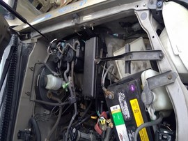 2002 TOYOTA TUNDRA, GOLD, SR5 MODEL, 4.7L, AT, 2WD.  Z25253